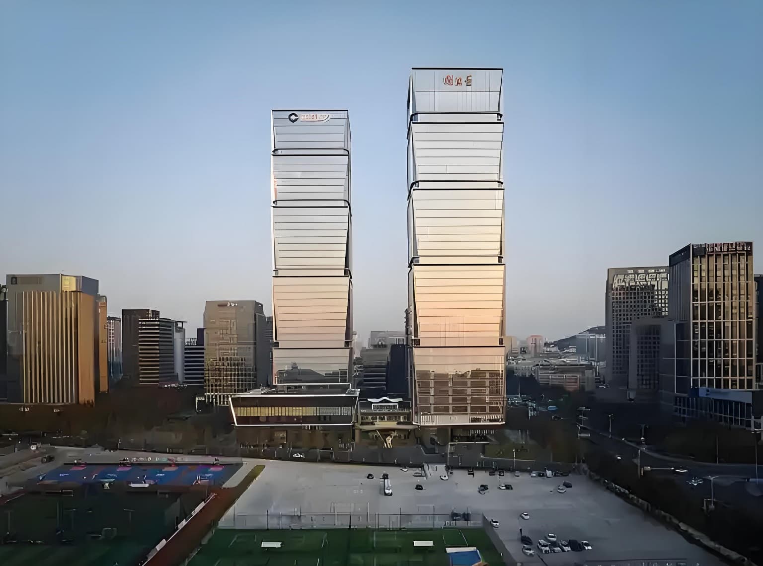 上实中心